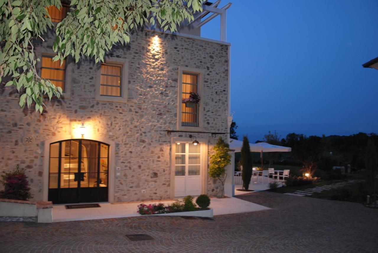 Relais Ca' Morenica Valeggio sul Mincio Bagian luar foto