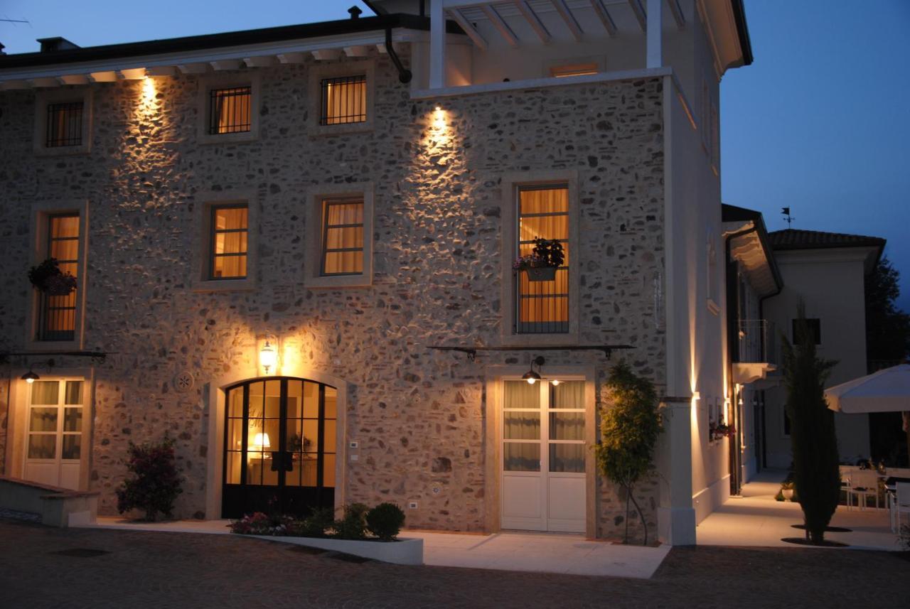 Relais Ca' Morenica Valeggio sul Mincio Bagian luar foto