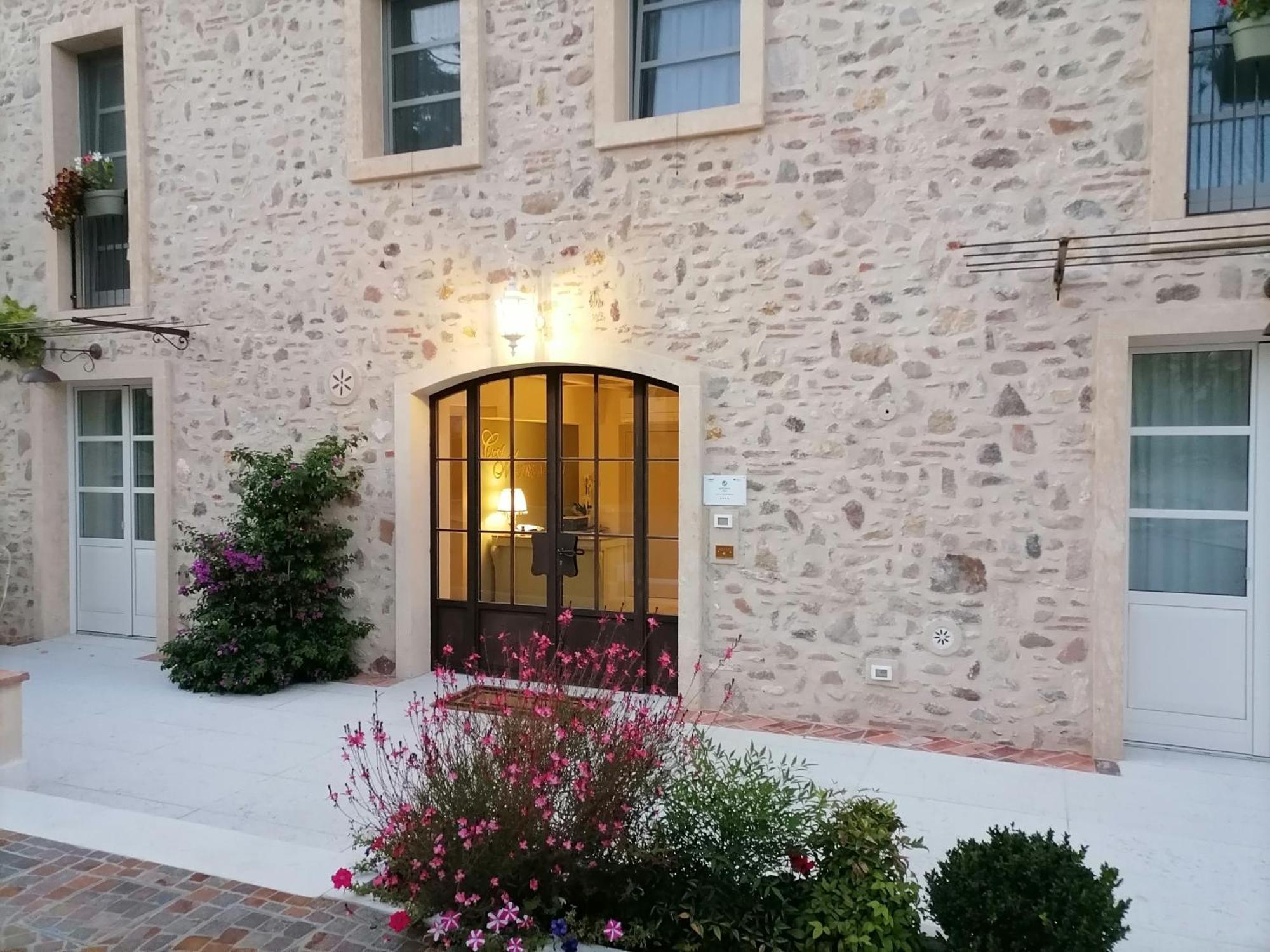 Relais Ca' Morenica Valeggio sul Mincio Bagian luar foto