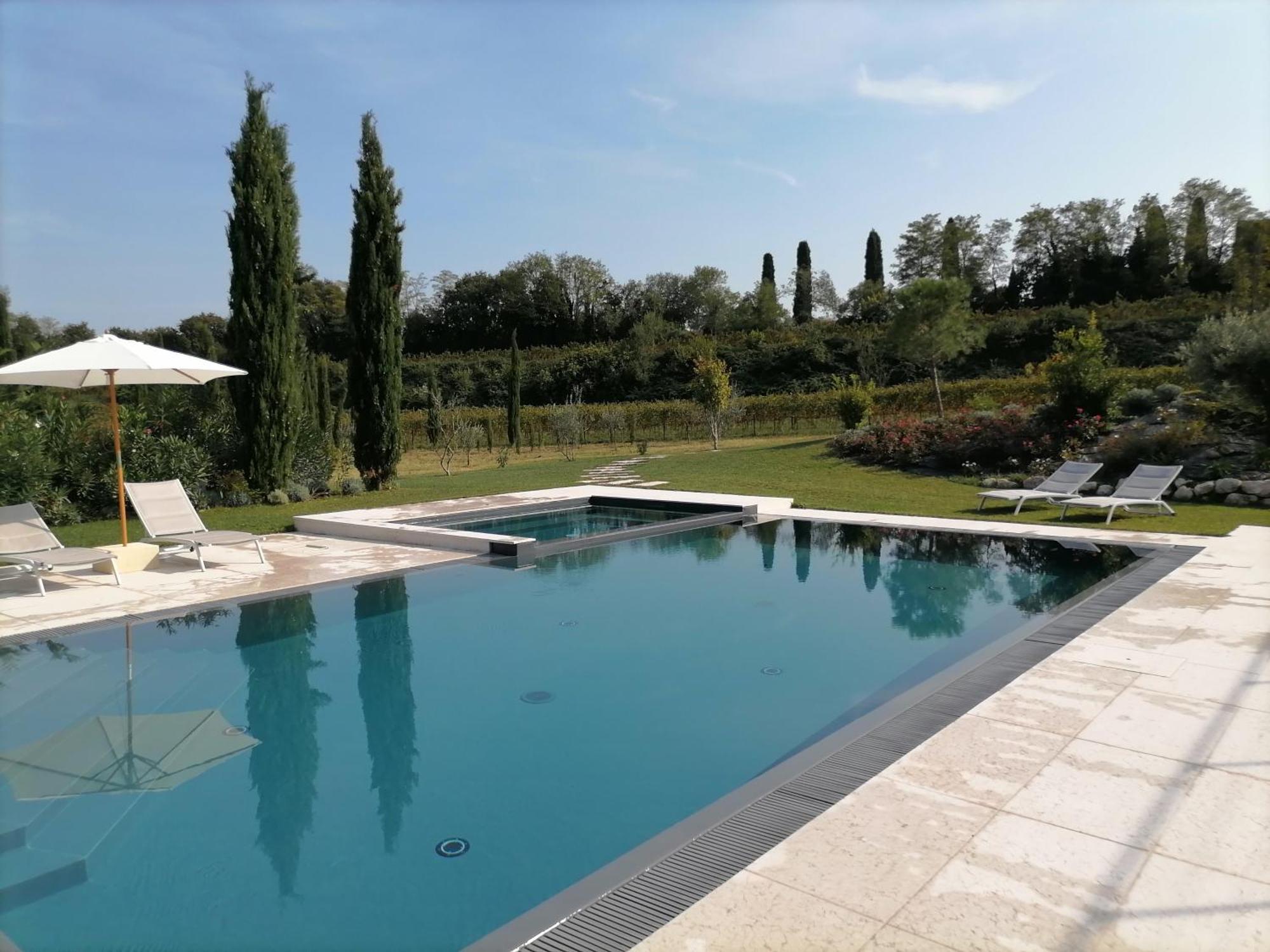 Relais Ca' Morenica Valeggio sul Mincio Bagian luar foto